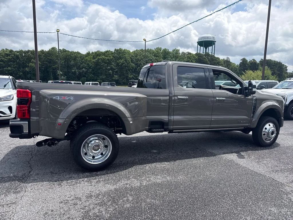 Used 2026 Gray Ford King Ranch image 8