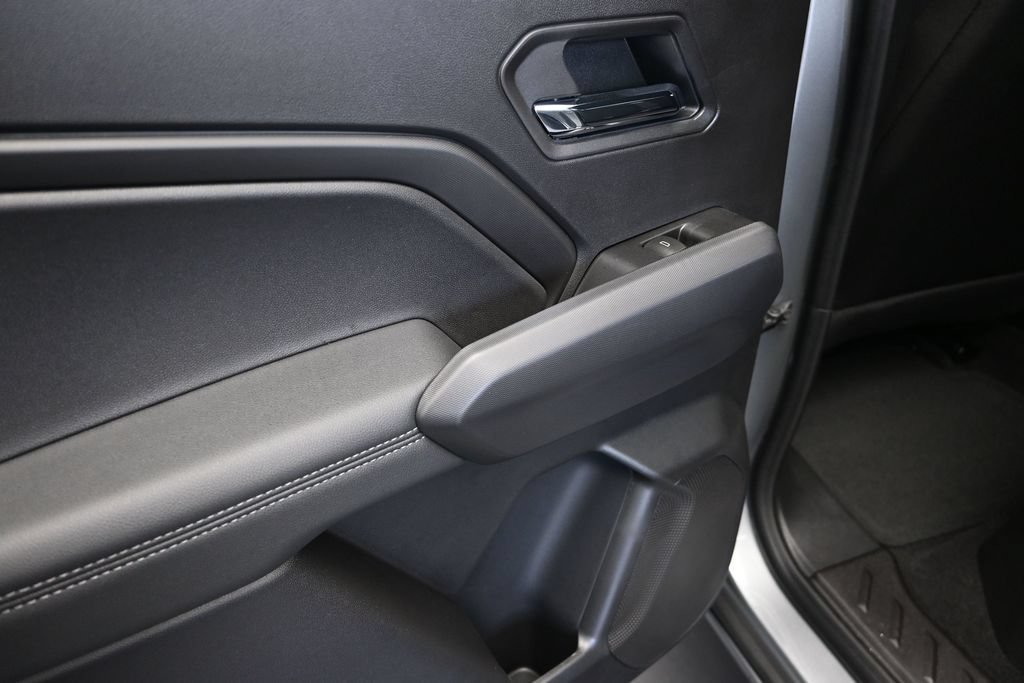 2026 Chevrolet Colorado LT - Photo 15