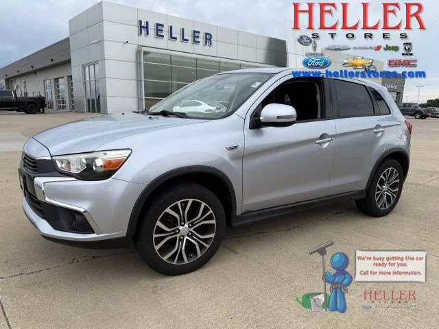 Used 2017 Cool Silver Metallic Mitsubishi ES 2.0 image 1