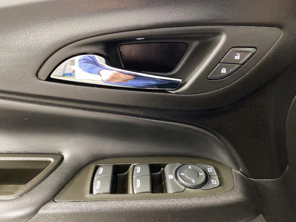 Used 2024 Sterling Gray Metallic Chevrolet LT image 14