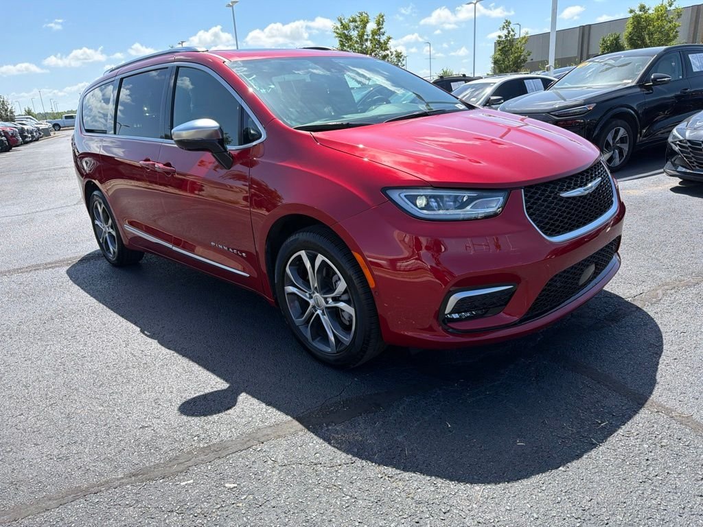 2025 Chrysler Pacifica Pinnacle