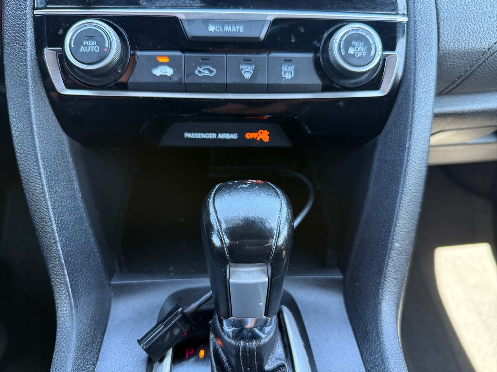 Certified Used 2019 White / Black Honda Sport image 13