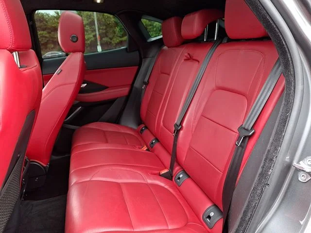 Used 2019  Jaguar R-Dynamic image 9