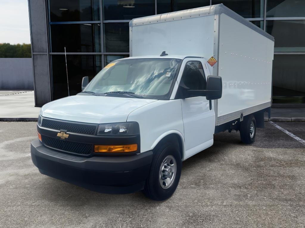 2023 Chevrolet Express Cutaway