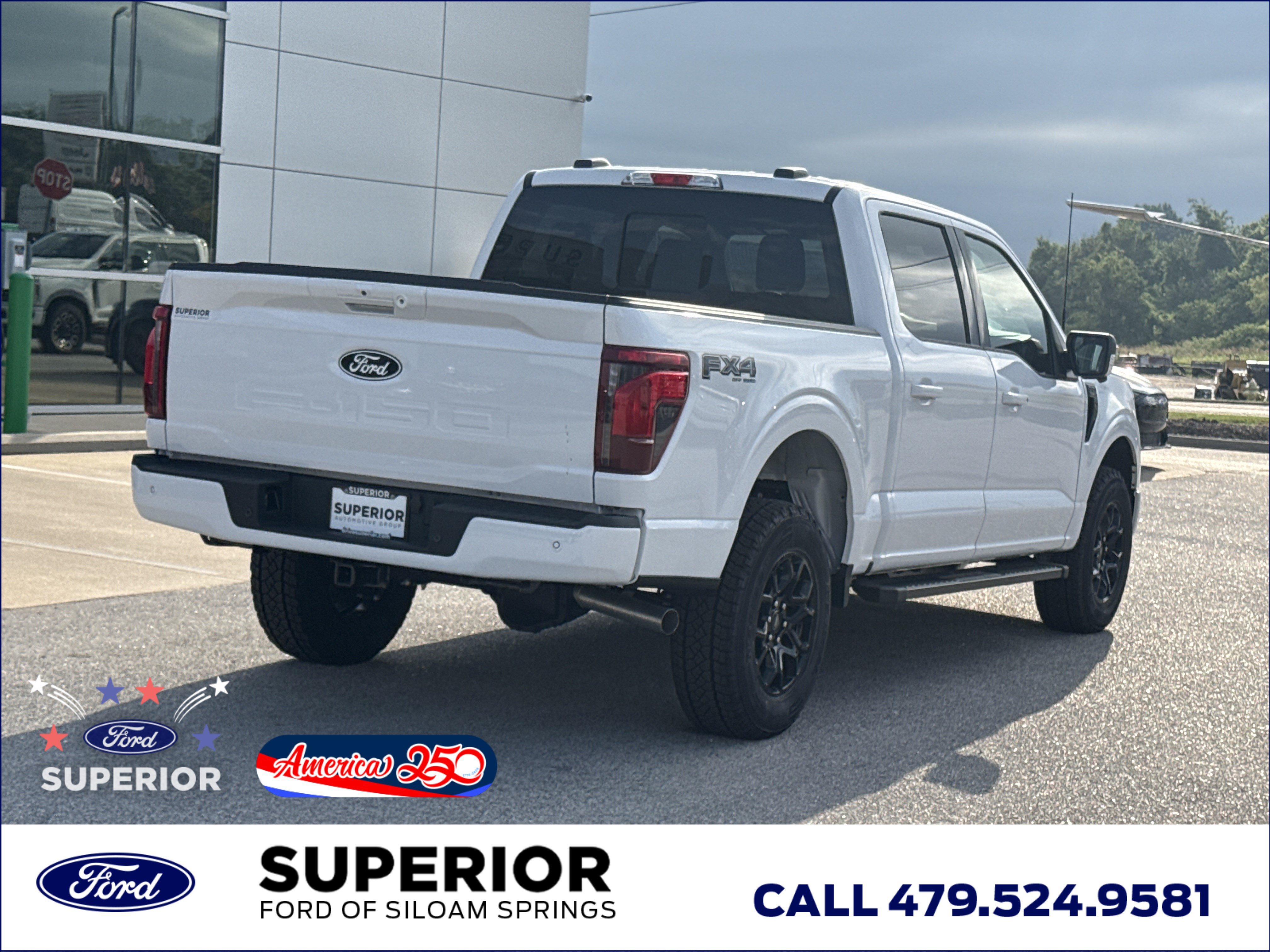 New 2026 Oxford White Ford XLT 4WD image 3