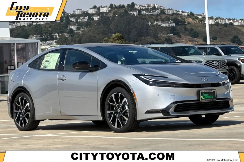 2027 Toyota Prius Plug-in Hybrid  XSE Premium