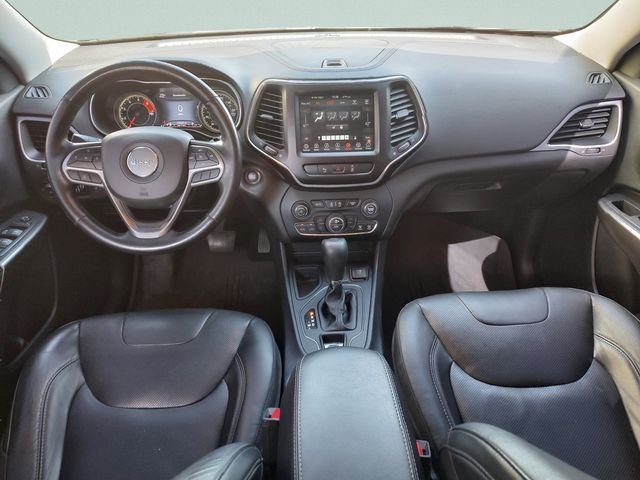 Used 2021 Gray Jeep Latitude Lux image 9