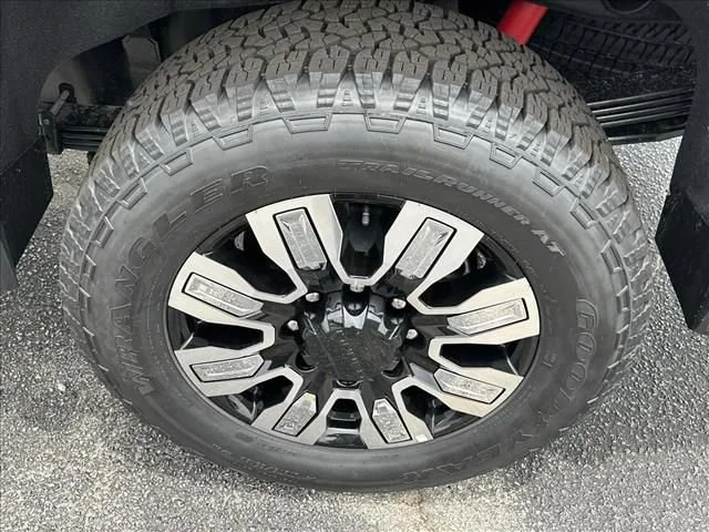 2026 GMC Sierra 2500HD Denali - Photo 17