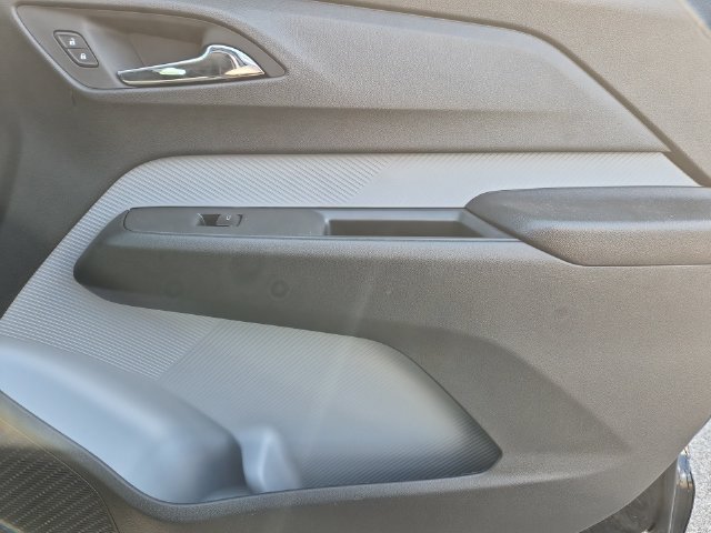 2027 Chevrolet Bolt LT - Photo 29