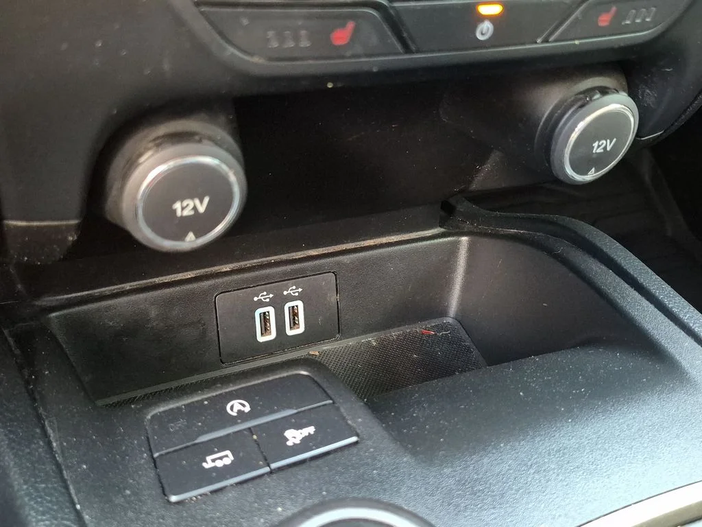 Used 2021 White Ford XLT image 28