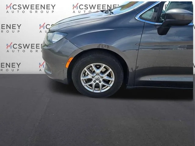 Used 2023 Gray Chrysler LX image 28