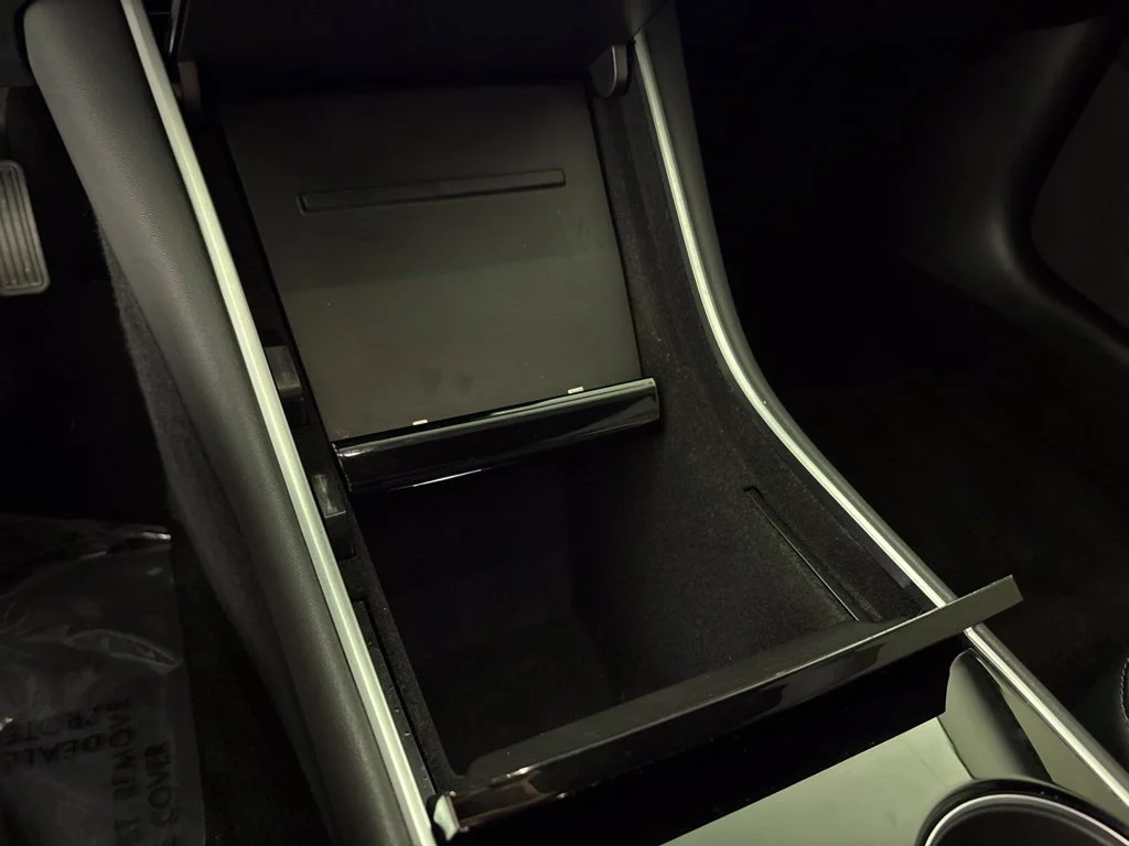Used 2019 Blue Tesla Mid Range image 34