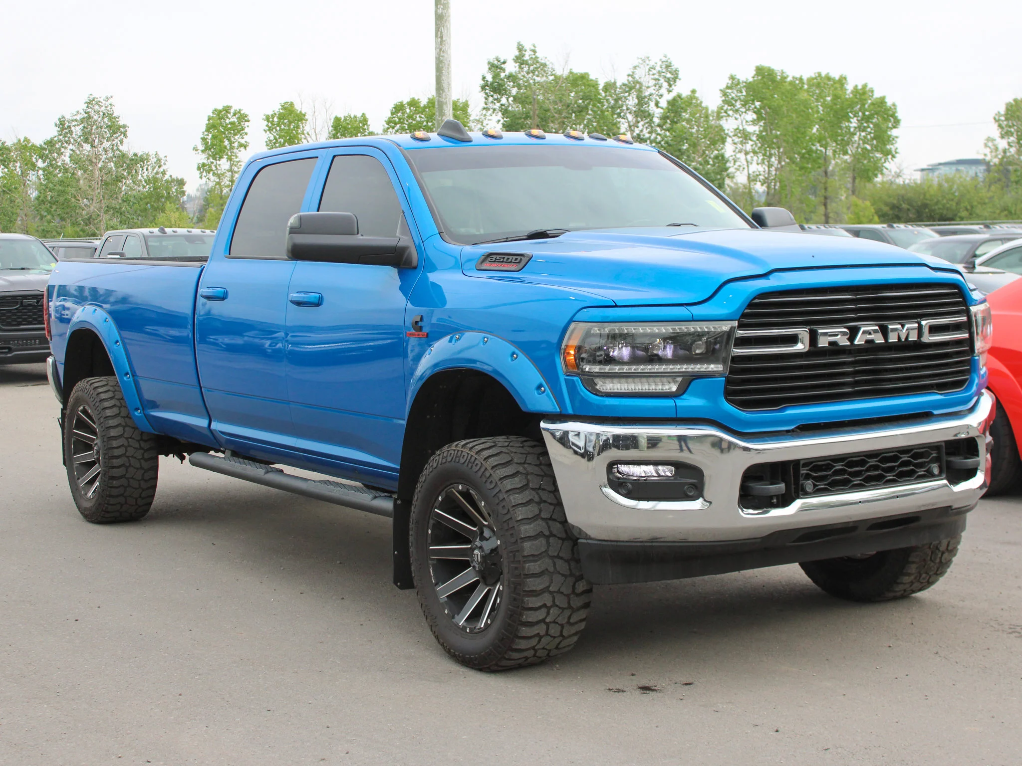 Used 2020 Blue RAM Big Horn *5th Wheel & Gooseneck | Apple CarPlay | Alpine | Cummins | Heated Seats image 8