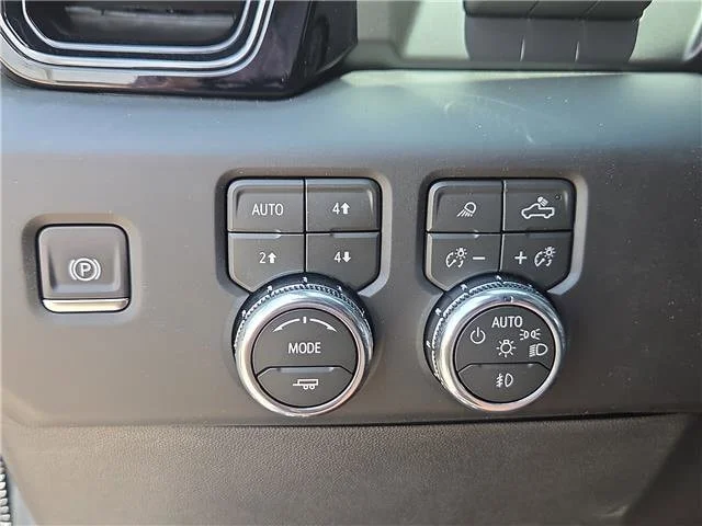 New 2026 Sterling Metallic GMC AT4X image 17
