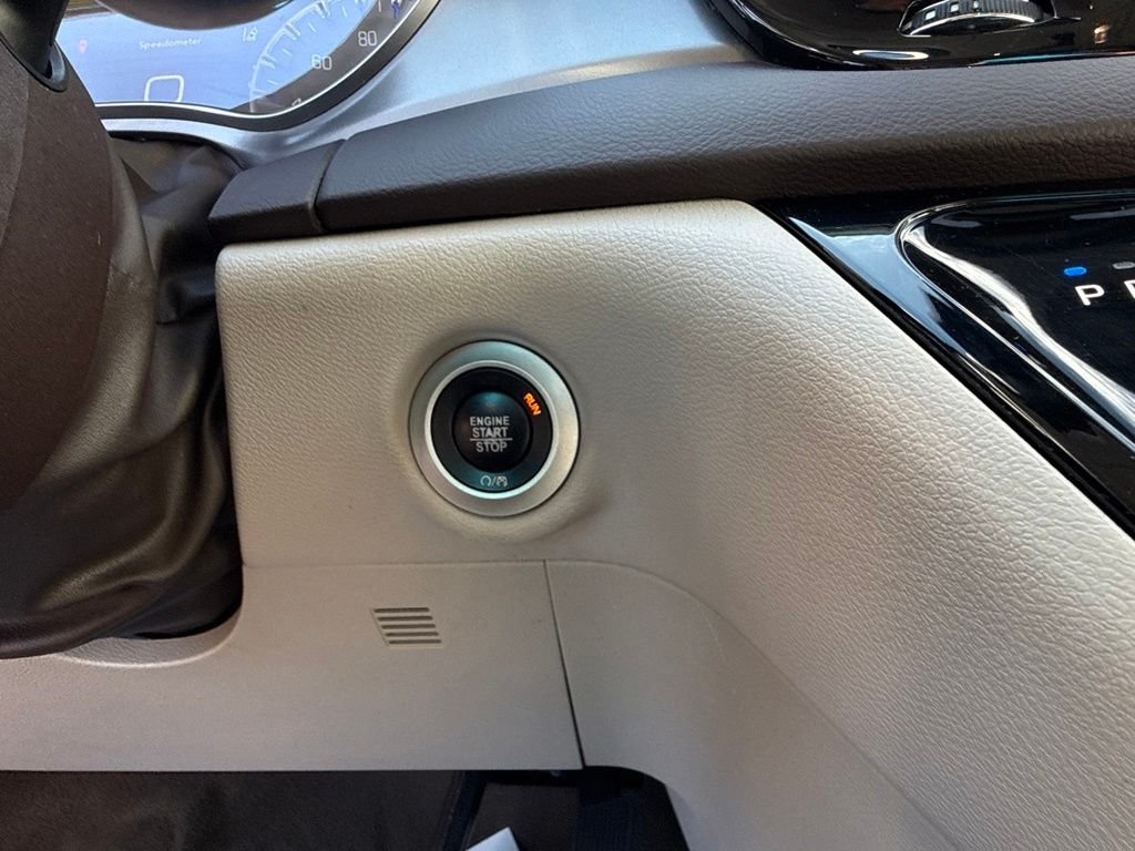 Used 2017 Red Chrysler Touring L Plus image 34