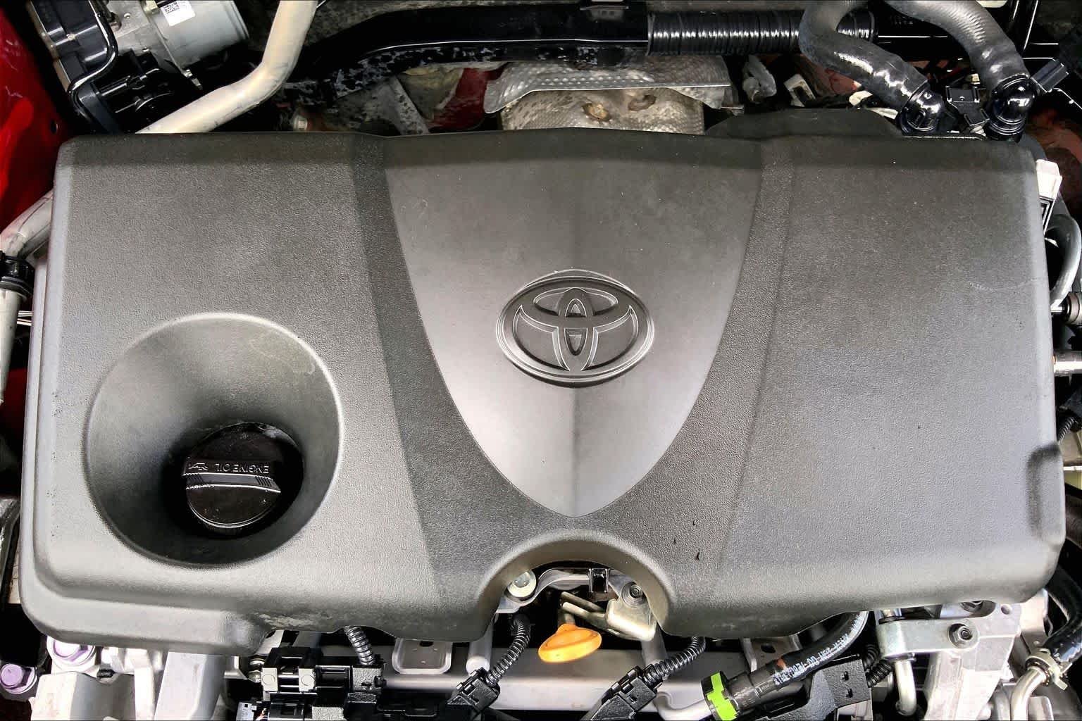 Used 2021 Ruby Flare Pearl Toyota XLE Premium image 32