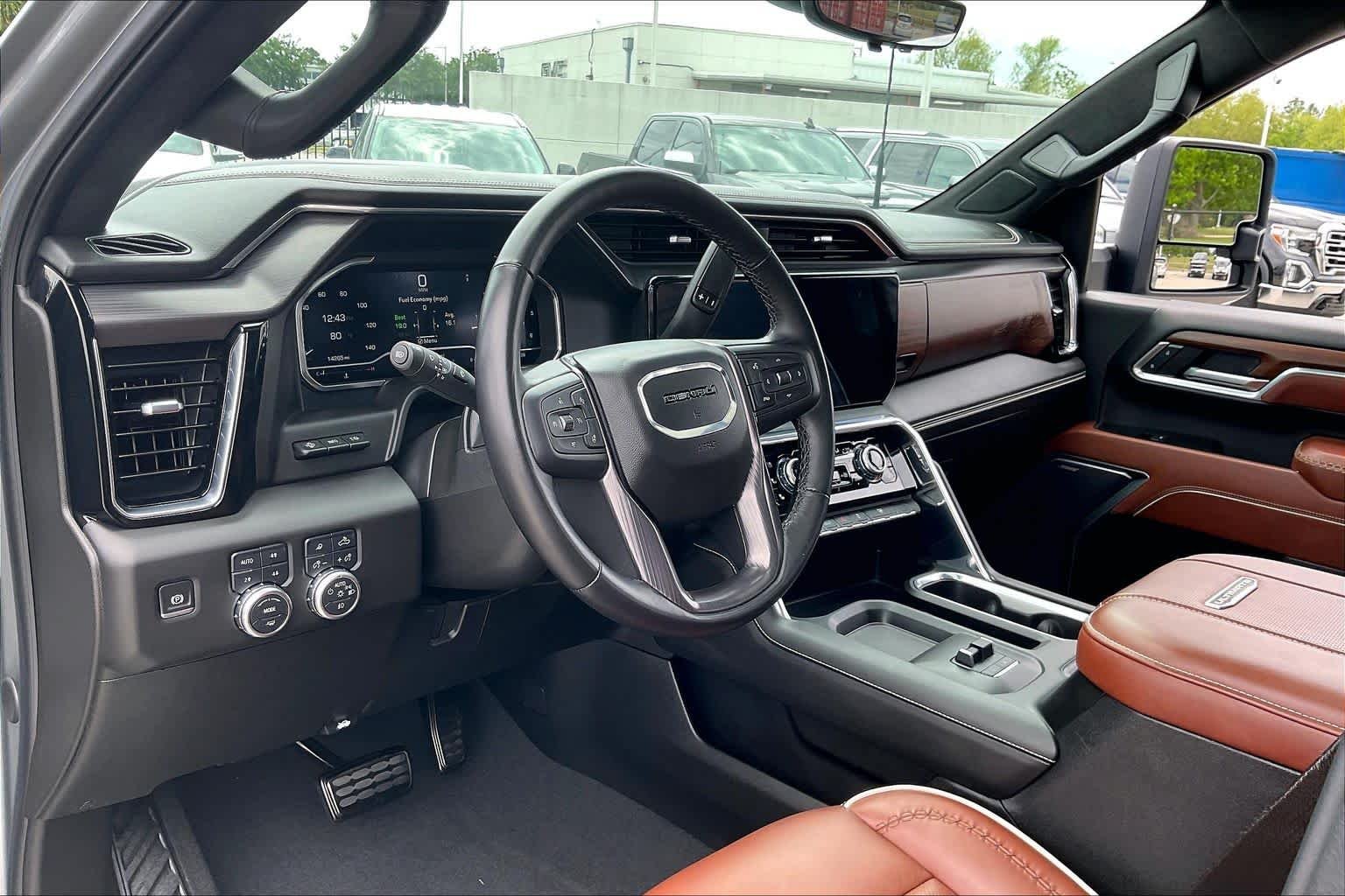 Used 2025 Sterling Metallic GMC Denali Ultimate image 18