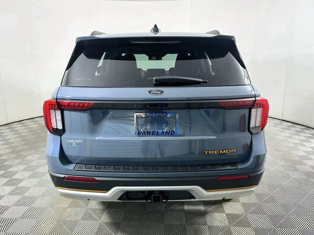 New 2026 Blue Ford Tremor image 5