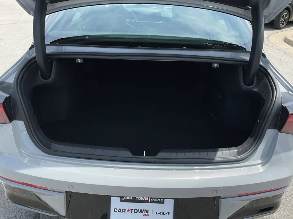 Used 2025 Wolf Gray Kia GT-Line image 16