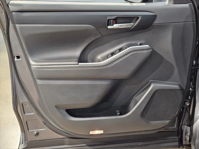 Certified Used 2025 MAGNETIC GRAY MET. Toyota  image 20