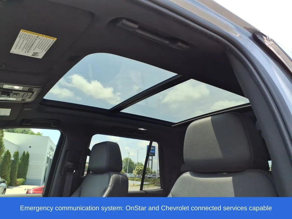 Used 2022 Gray Chevrolet Z71 image 23