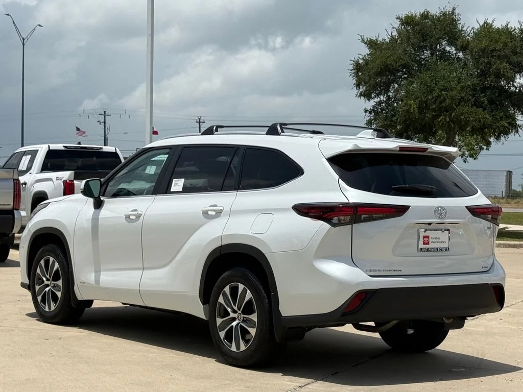 Certified Used 2026 Beige Toyota XLE image 3