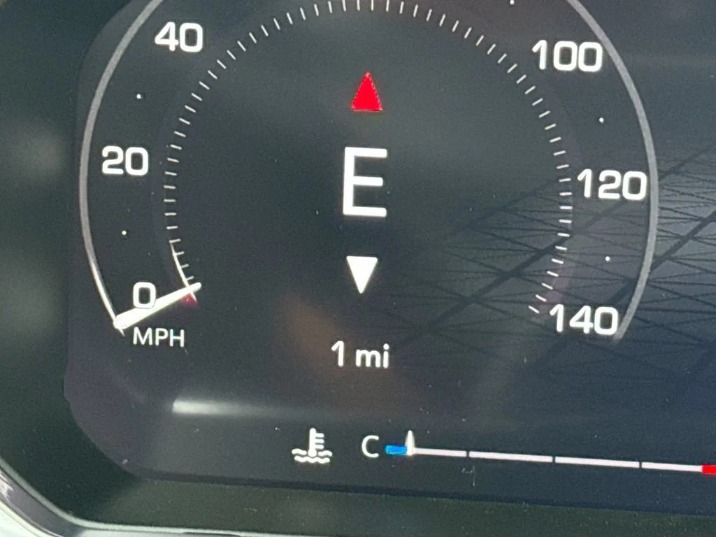 New 2026 Summit White GMC Elevation image 12