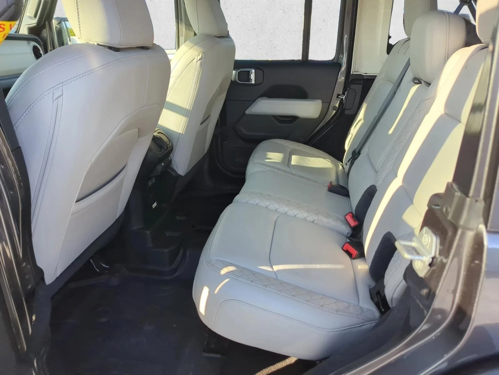 Used 2021 Granite Crystal Me Jeep Unlimited Sahara High Altitude image 10