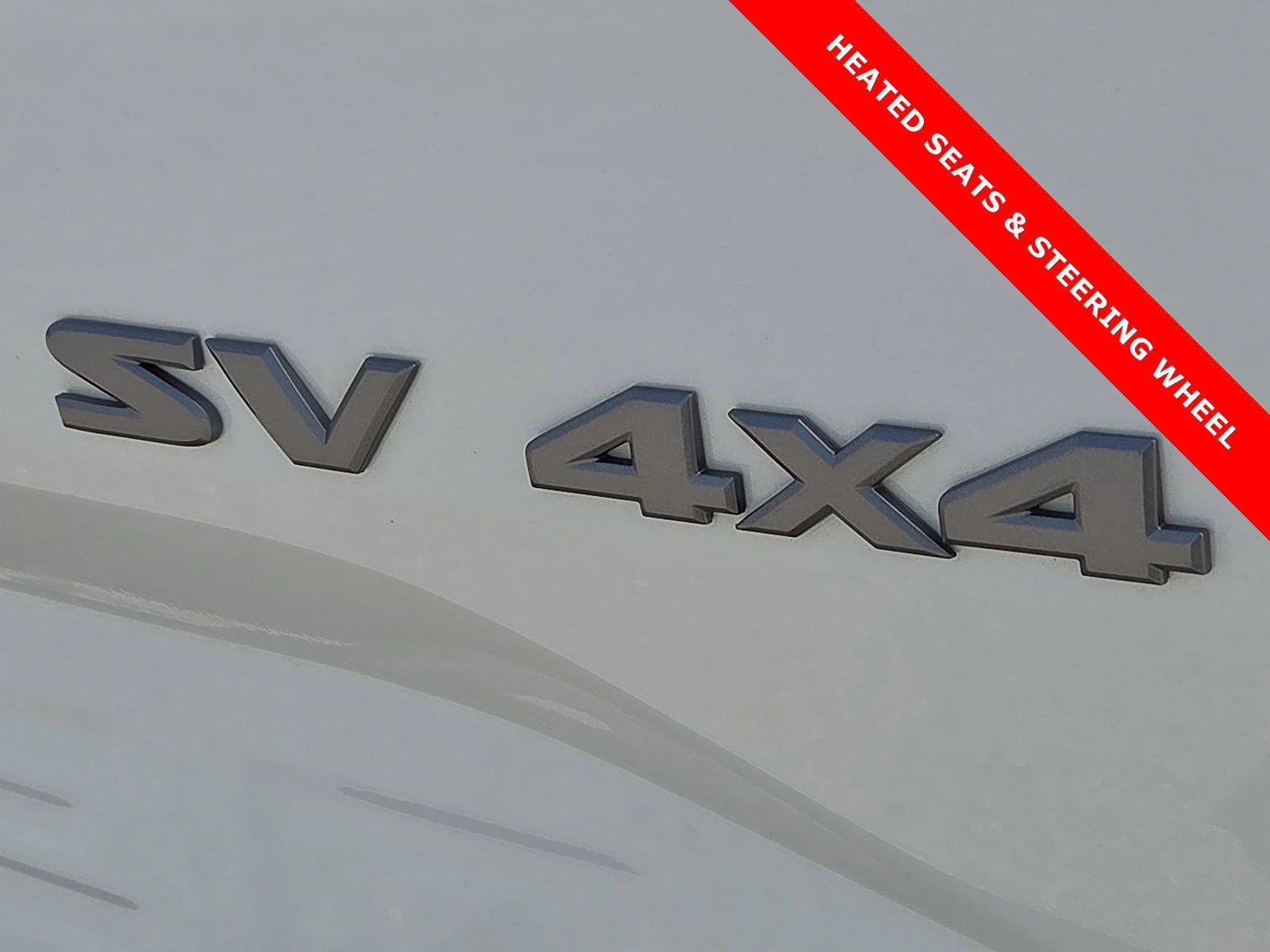 Used 2024 Glacier White Nissan SV image 8