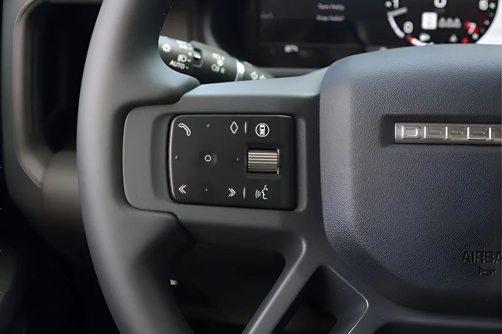 Certified Used 2026 Green Land Rover S image 19