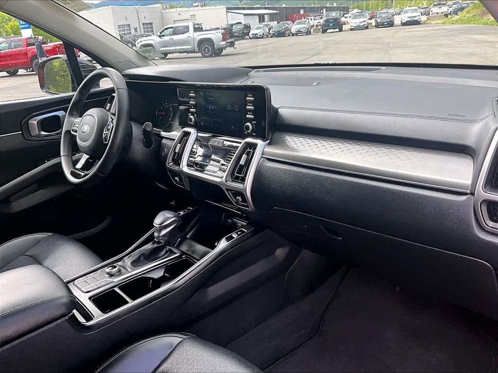 Used 2021 Passion Red Tintcoat Kia S image 14