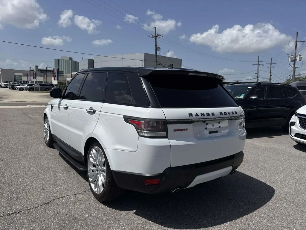 Used 2016 White Land Rover HSE Td6 image 5