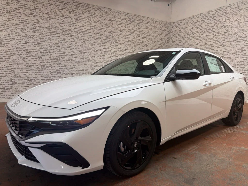 New 2026 Serenity White Hyundai SEL Sport image 3