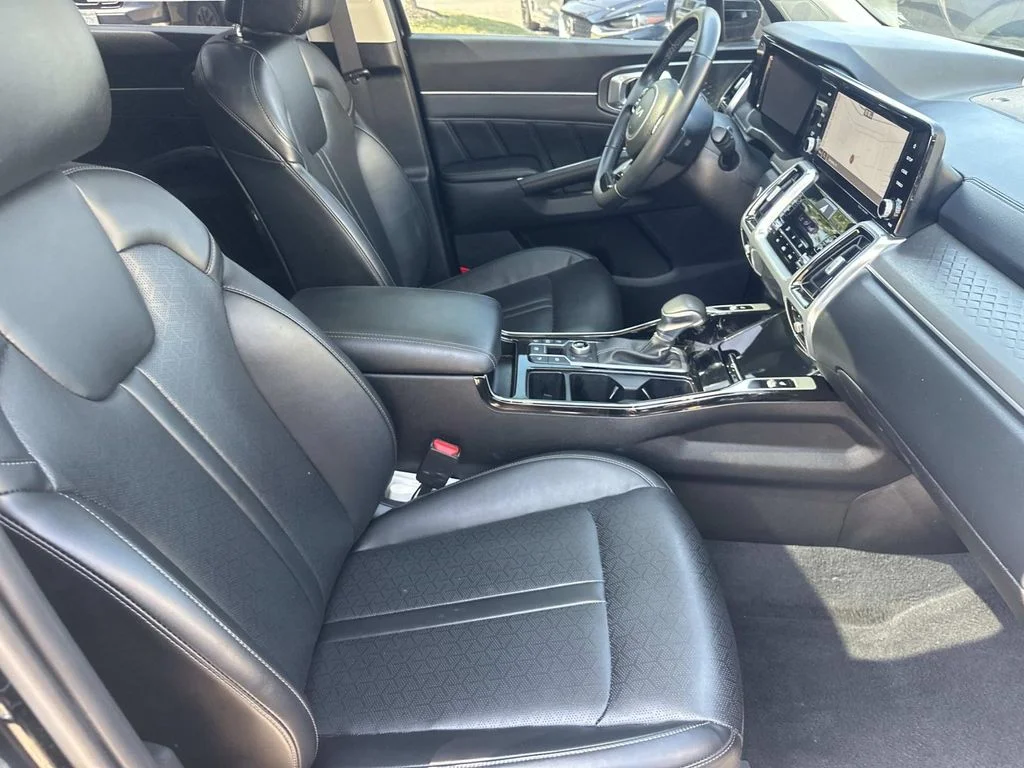 Used 2023 Black Kia SX image 13
