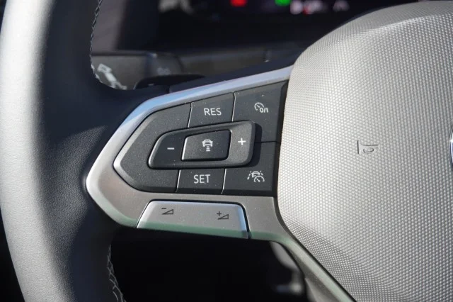 2026 Volkswagen Atlas SE w/Tech - Photo 23