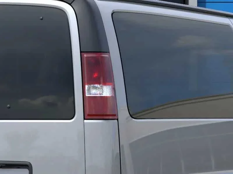 New 2025 Quicksilver Metallic GMC LT image 28