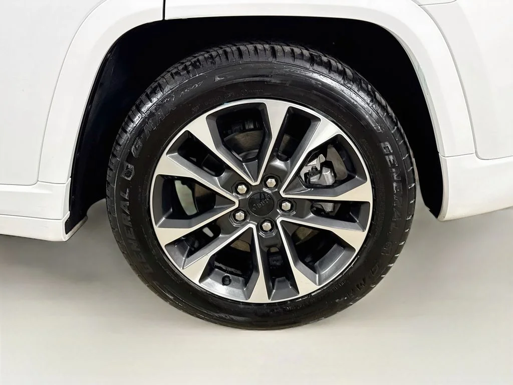 Used 2023 White Jeep Overland 4xe image 32