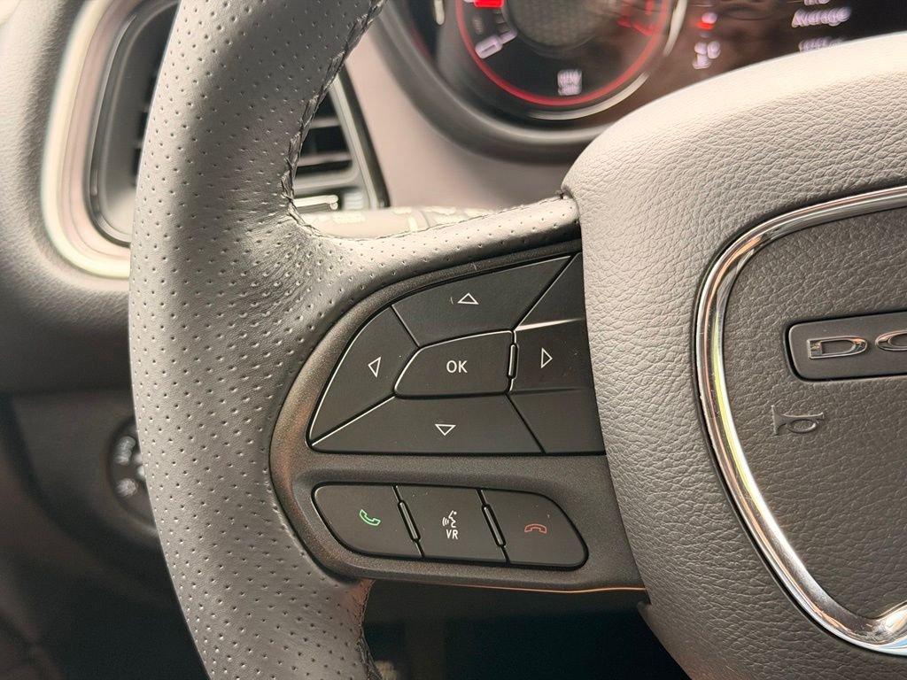 Used 2022 Green Dodge SXT image 24