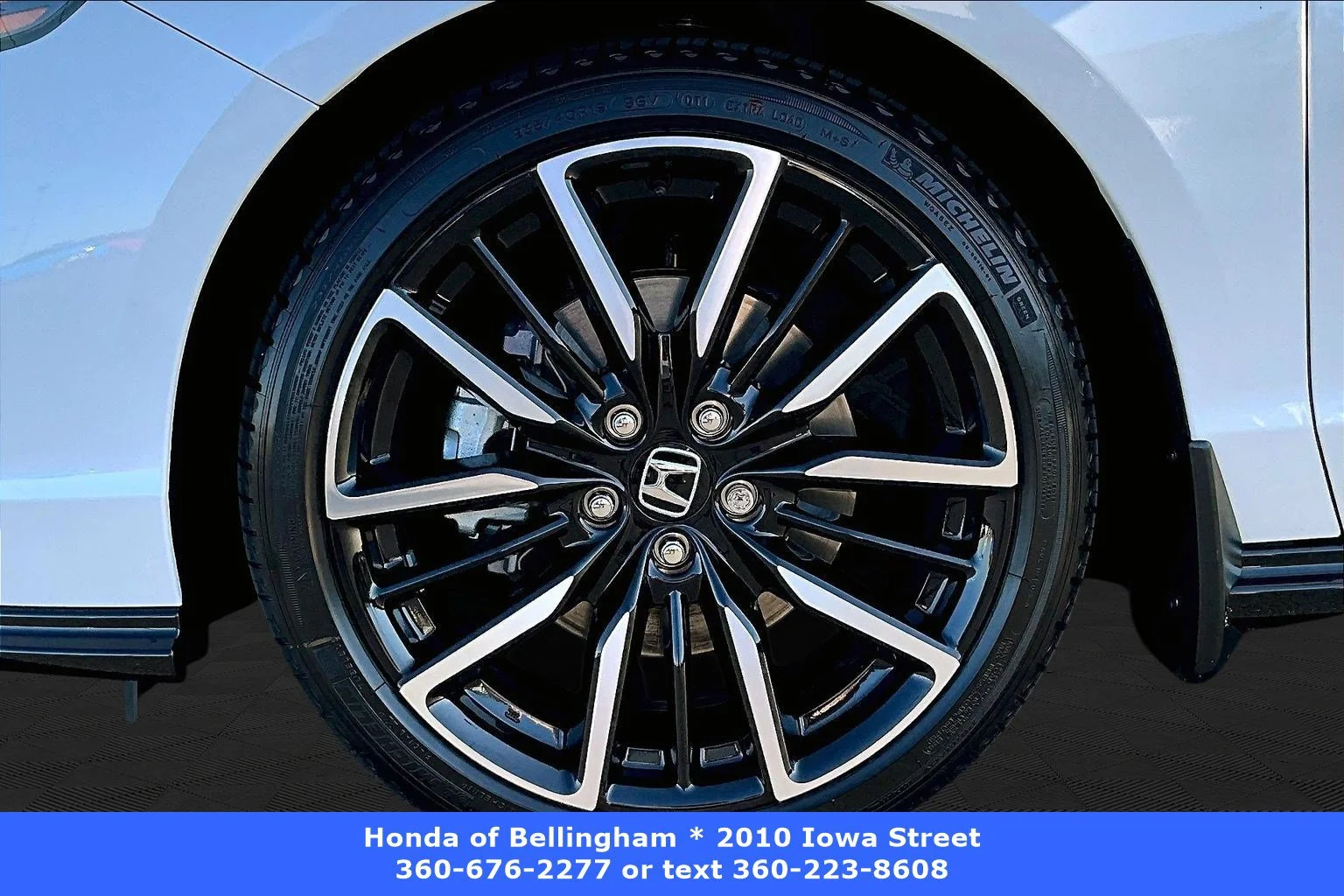 Certified Used 2025 Platinum White Pearl Honda HYBRID TOURING image 63