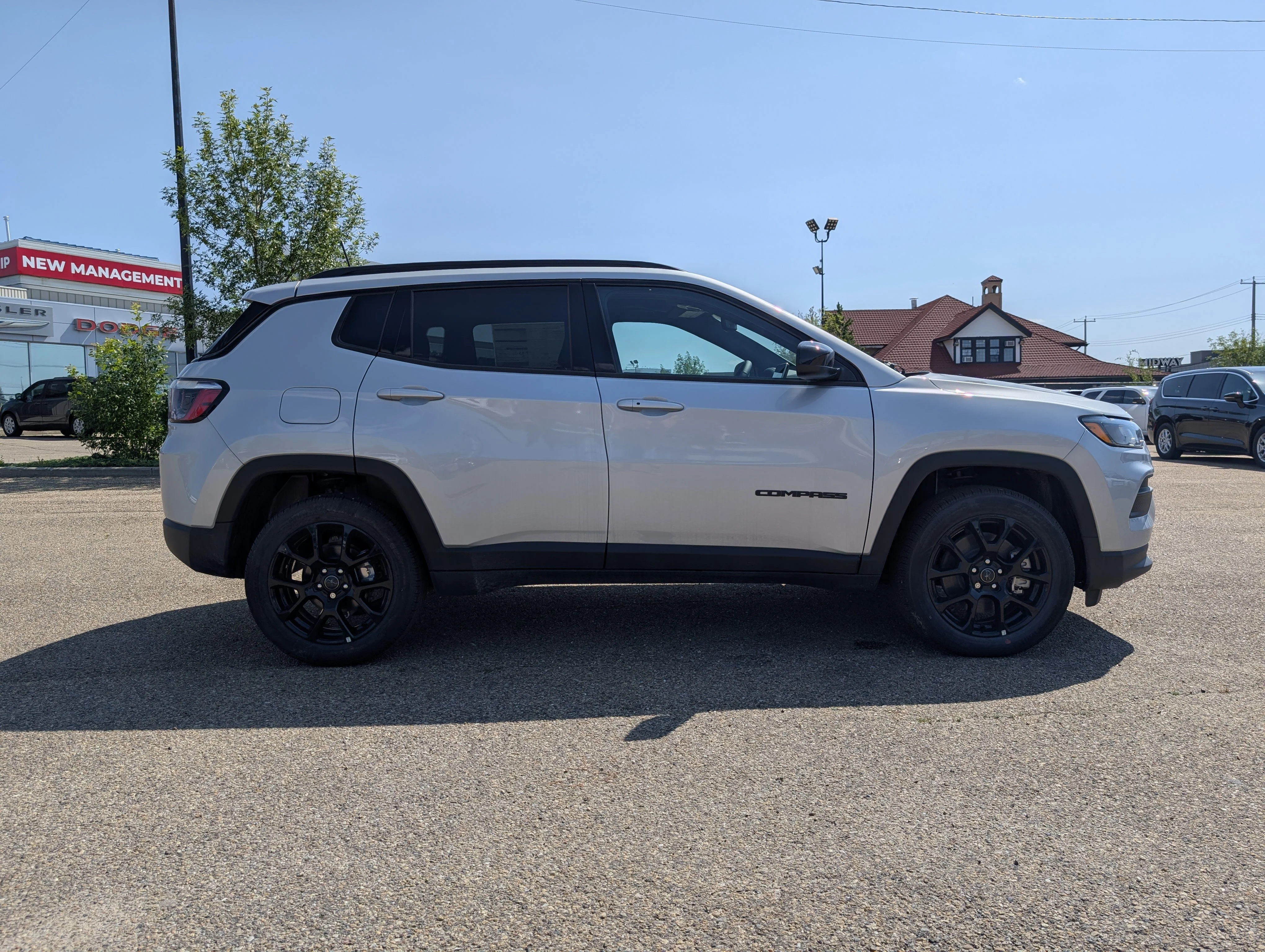 New 2026 Silver Zynith Metallic Jeep North image 8