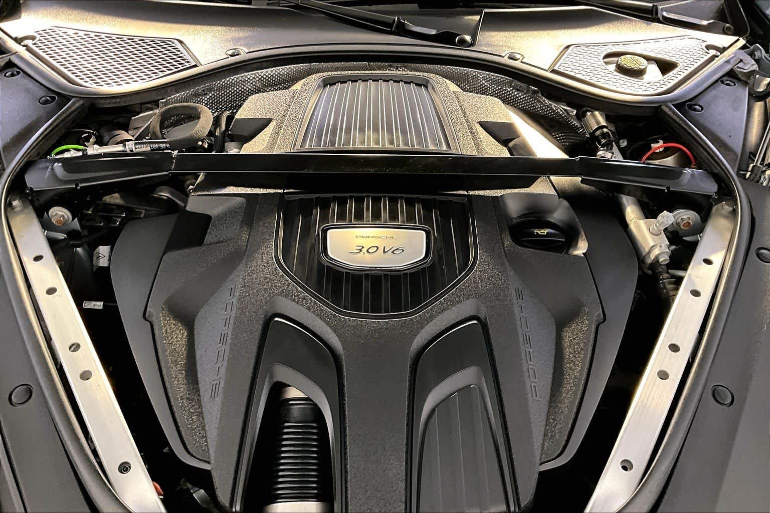 Used 2020 Black Porsche 4 image 31