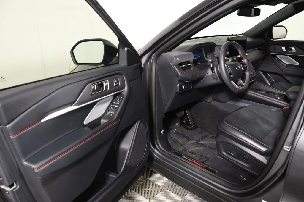 Used 2025 Carbonized Gray Metallic Ford ST image 18