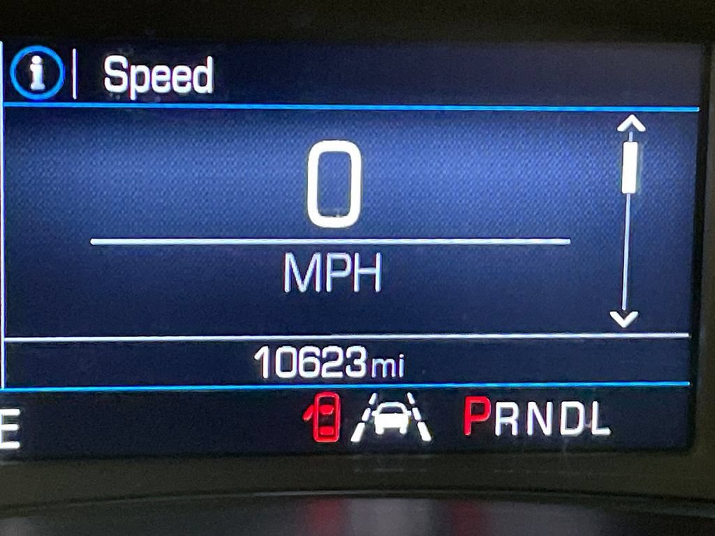 Used 2024 Summit White Chevrolet LT image 6