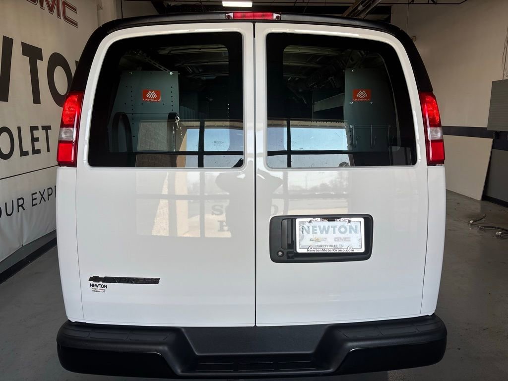 2025 Chevrolet Express Cargo Work Van - Photo 10