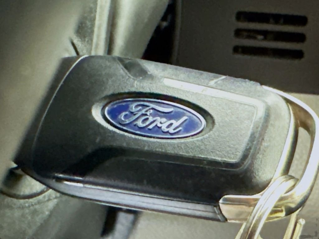 Used 2016 Shadow Black Ford XLT image 19
