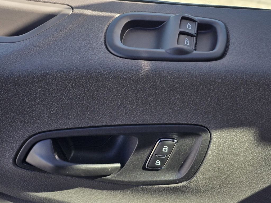 New 2026 Agate Black Metallic Ford XLT image 18