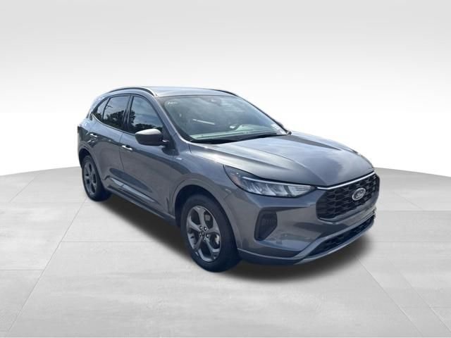 Used 2024 Gray Ford ST-Line image 4
