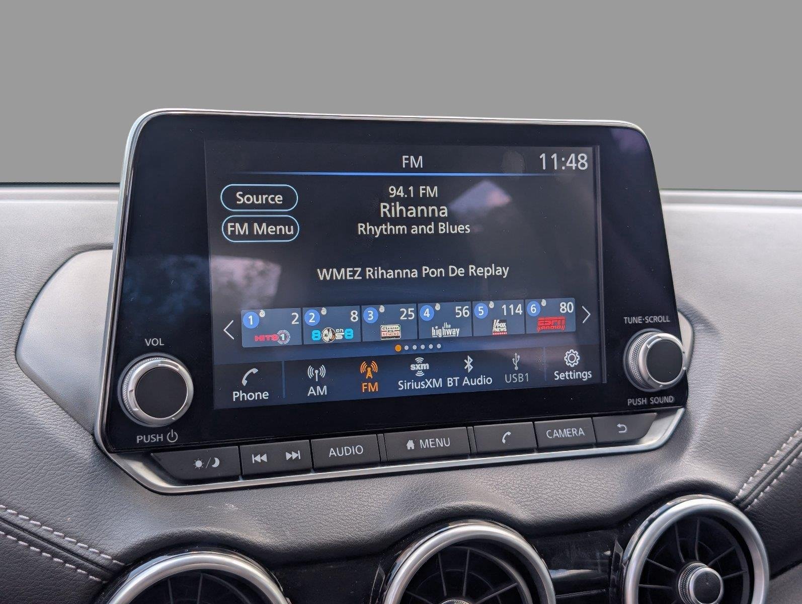 Used 2025 Super Black Nissan SV image 22