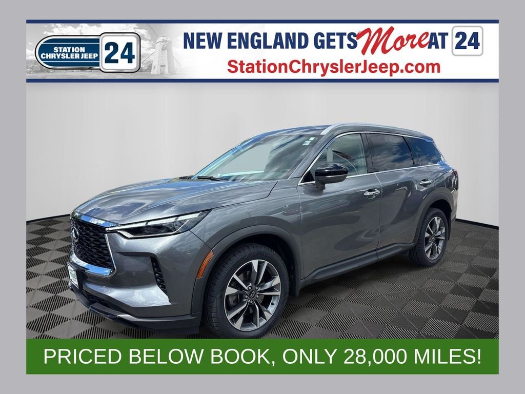 Used 2023 Gray INFINITI LUXE image 1