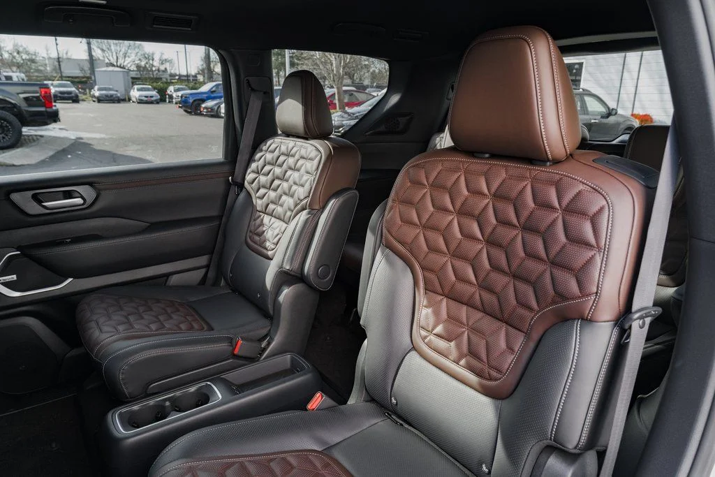 New 2026 Aspen White TriCoat Nissan Platinum image 22